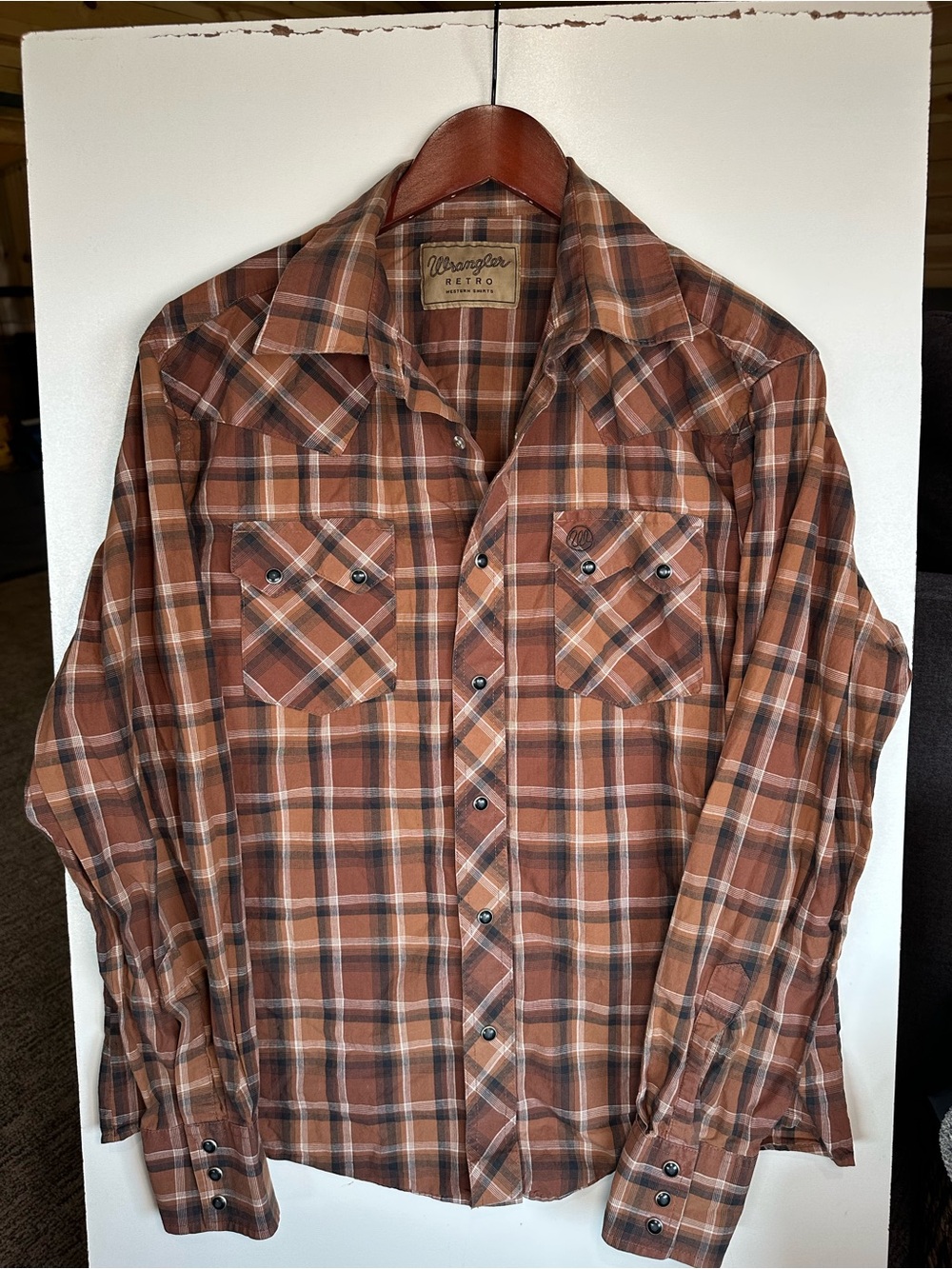 Wrangler Retro Men's Brown and Blue Plaid Button-Down Western 2 Pack - Picture 10 of 16